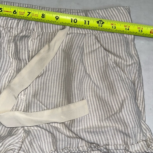 Aritzia Wilfred With Linen Mini Short Striped Shorts Linen Blend Womens Size 0 - Picture 11 of 13
